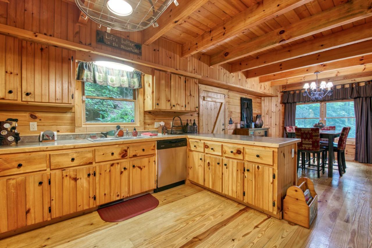 Forest Hideaway Maggie Valley Exterior photo